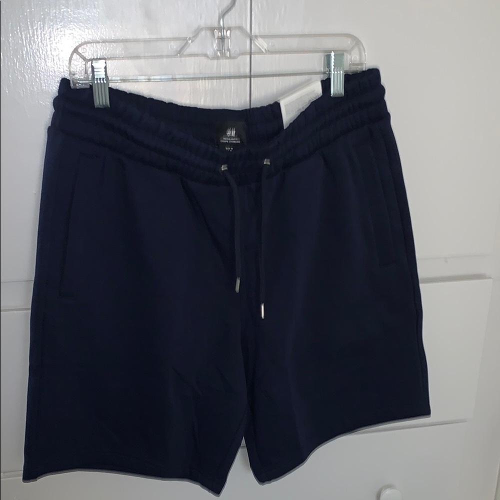 H&M Blue Flat Front Shorts with Relaxed Fit size medium